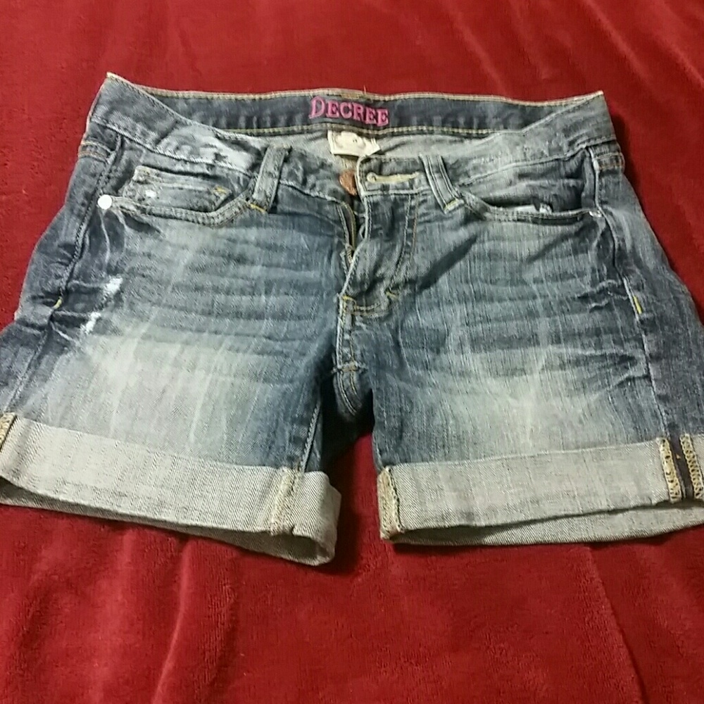 Decree Short size 0